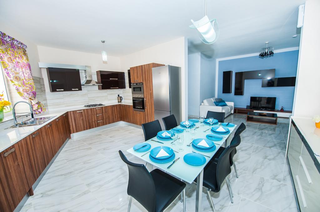 The Waves Holiday Apartment Marsaxlokk Bagian luar foto