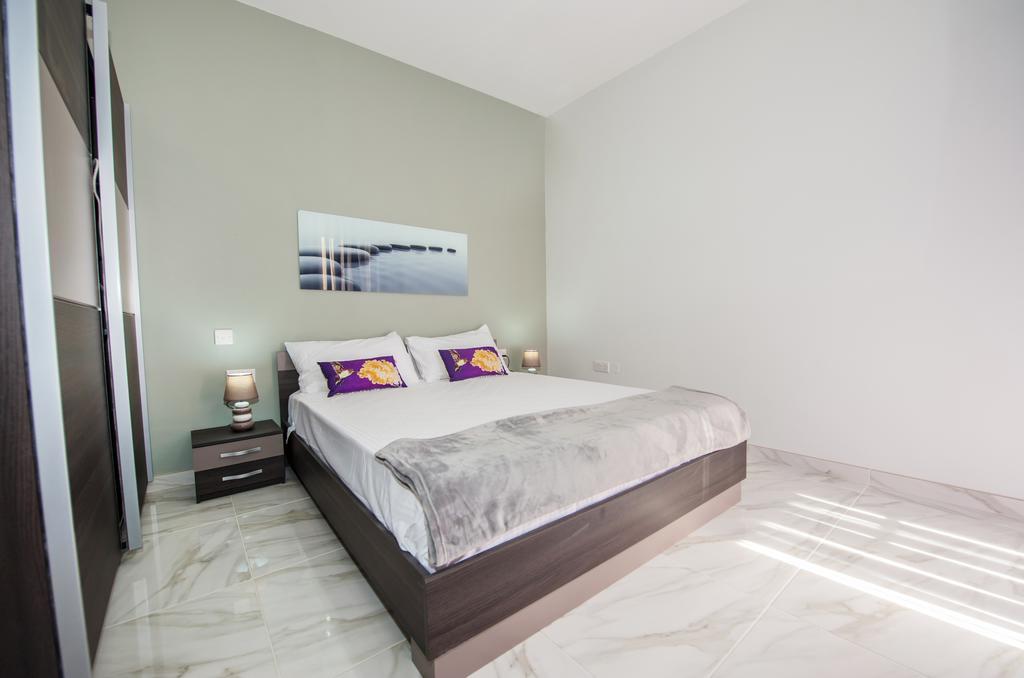 The Waves Holiday Apartment Marsaxlokk Bagian luar foto